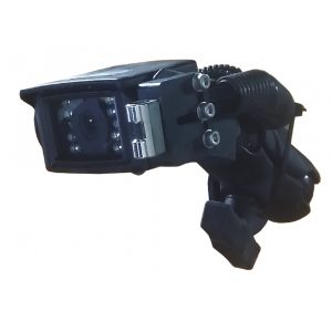 Nettoyage lentillec camera 300x300 - Capteur avertisseur anticollision à ultrasons (comprend BackScan, FrontScan et CornerScan)